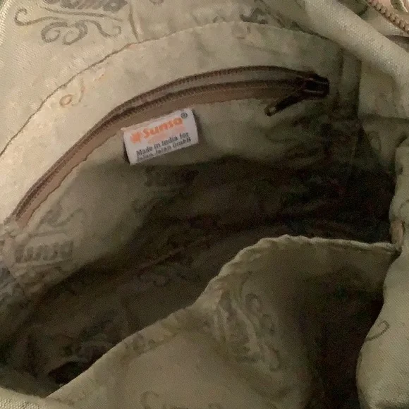 Handbag - Picture 4 of 6